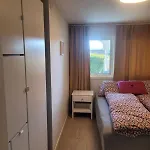 Cozy Apartment, Free Parking Lägenhet